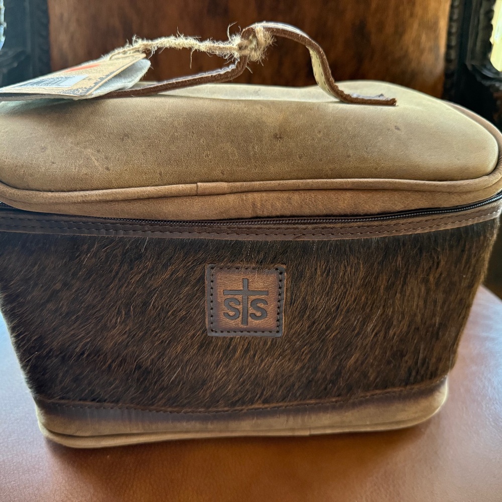 STS Ranchwear Leather Tolietry Bag